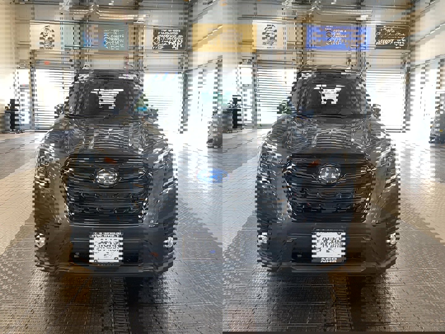 Used 2023 Subaru Forester Premium image 3