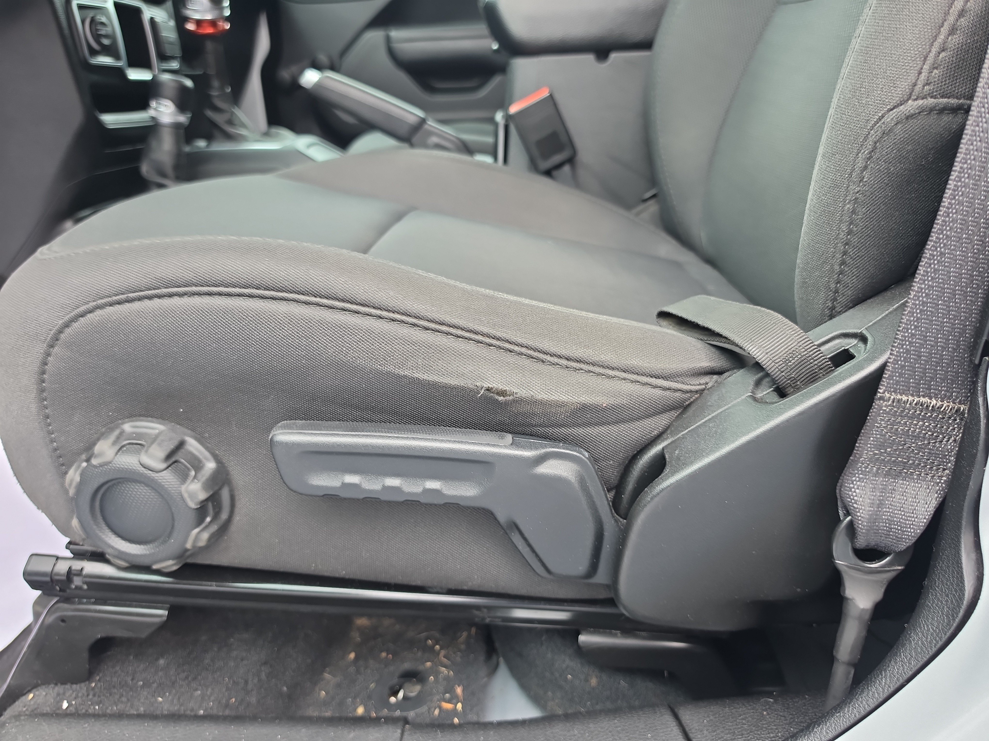 Used 2022 Jeep Gladiator Sport AWD/4WD image 14