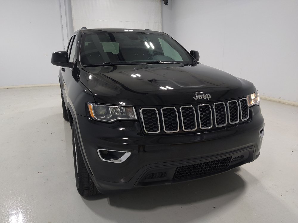 Used 2021 Jeep Grand Cherokee Laredo w/ Security & Convenience Group AWD/4WD image 14