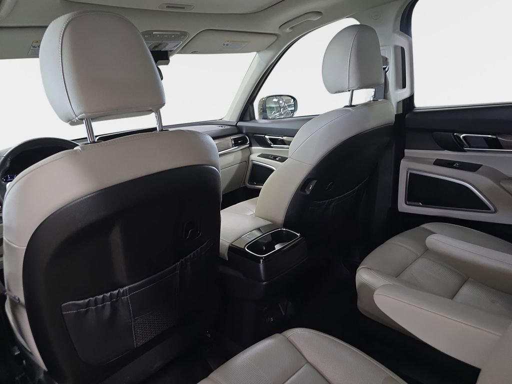 Used 2020 Kia Telluride EX w/ EX Premium Package image 16