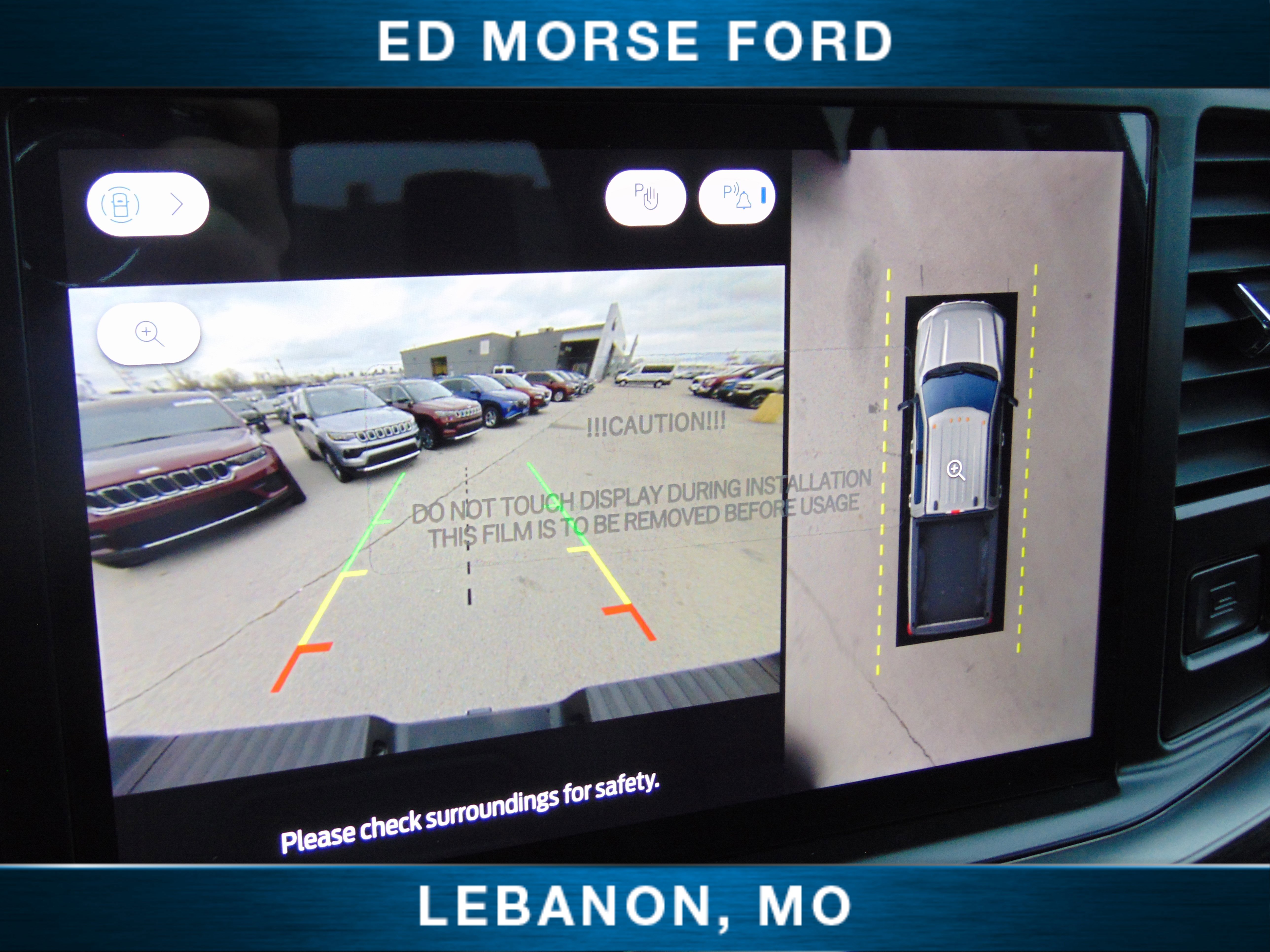 New 2026 Ford F250 Lariat w/ Black Appearance Package image 25