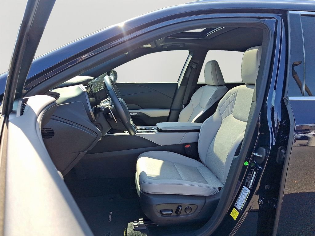 Used 2024 Lexus RX 350 Premium w/ Accessory Package (Z1) AWD/4WD image 14