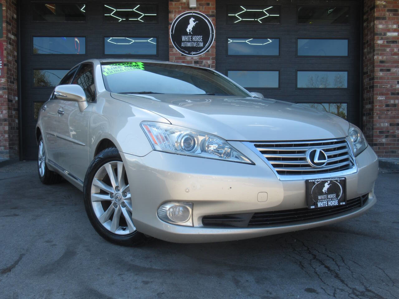 Used 2011 Lexus ES 350 FWD image 1