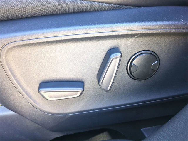 Used 2025 Ford Escape ST-Line image 17