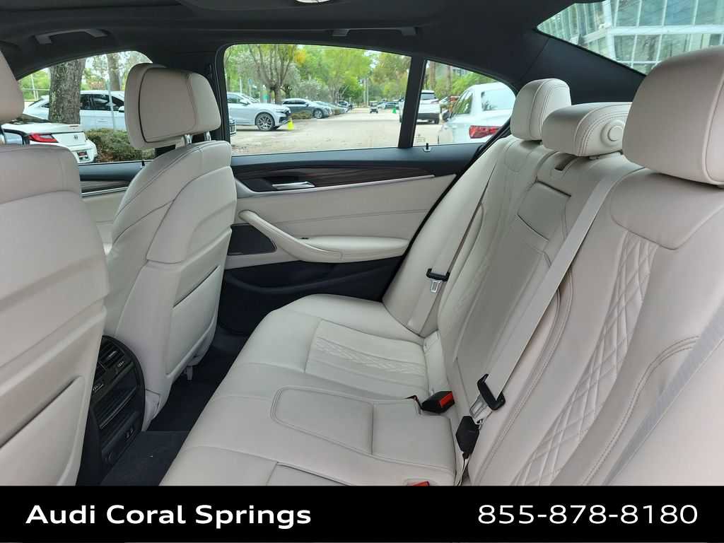 Used 2021 BMW 530e w/ Premium Package image 20