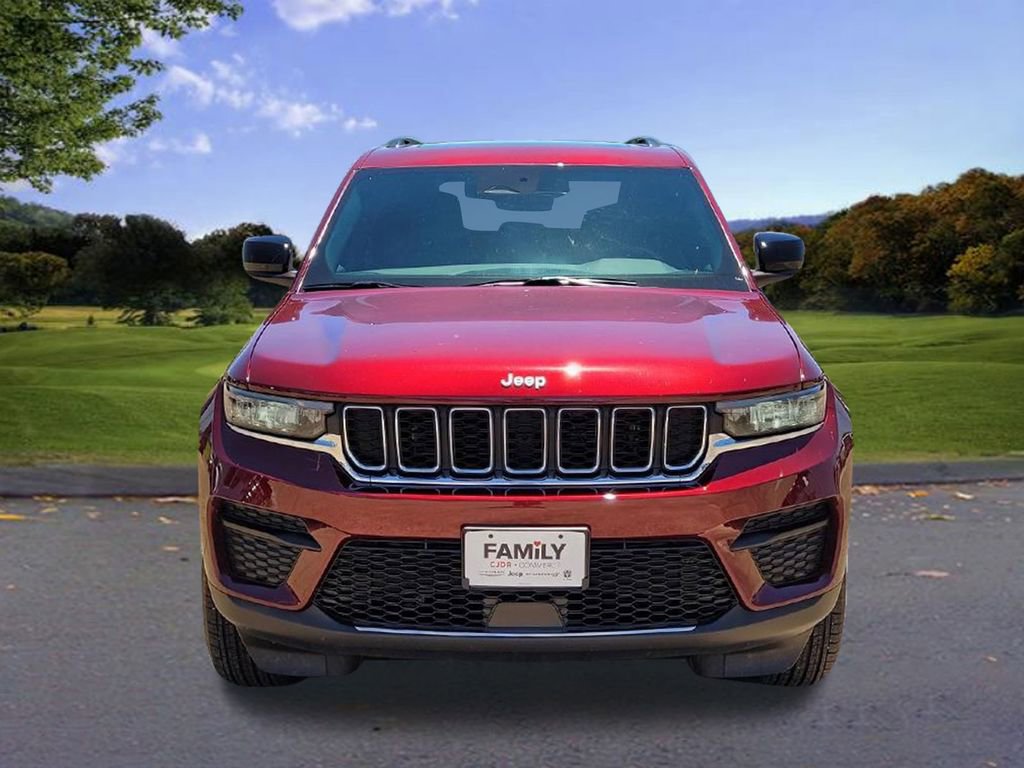 New 2024 Jeep Grand Cherokee Laredo X w/ Trailer Tow Package image 2