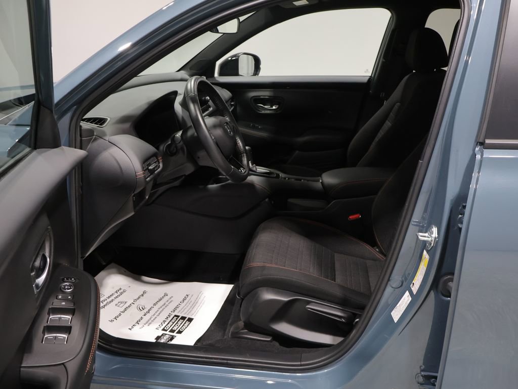 Used 2023 Honda HR-V Sport image 10
