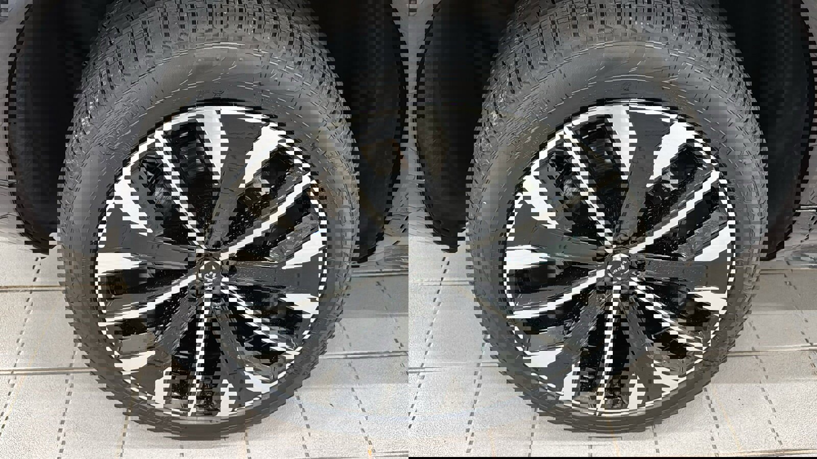 New 2026 Volvo XC90 B6 Ultra w/ Protection Package Premier image 32