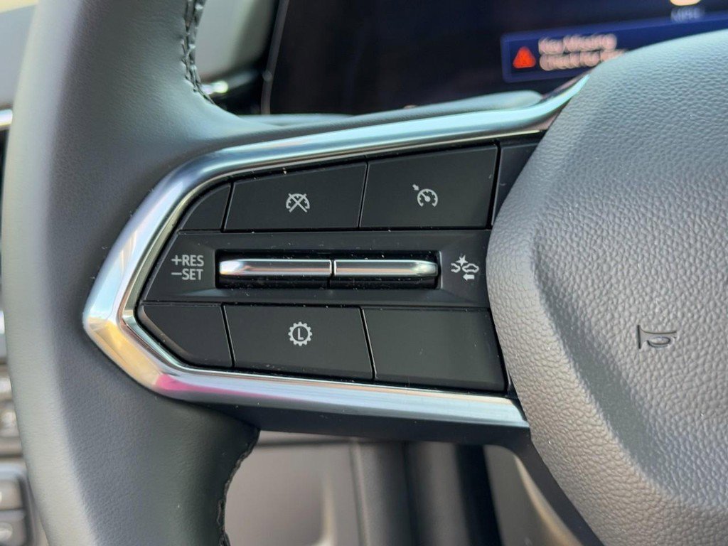 Used 2025 Chevrolet Tahoe LT image 18