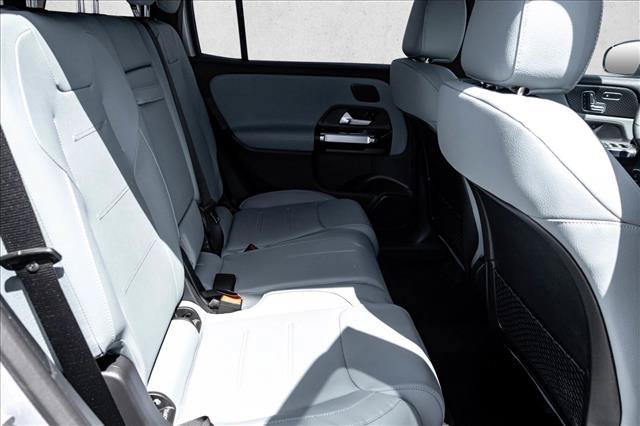 New 2026 Mercedes-Benz GLB 250 4MATIC image 23