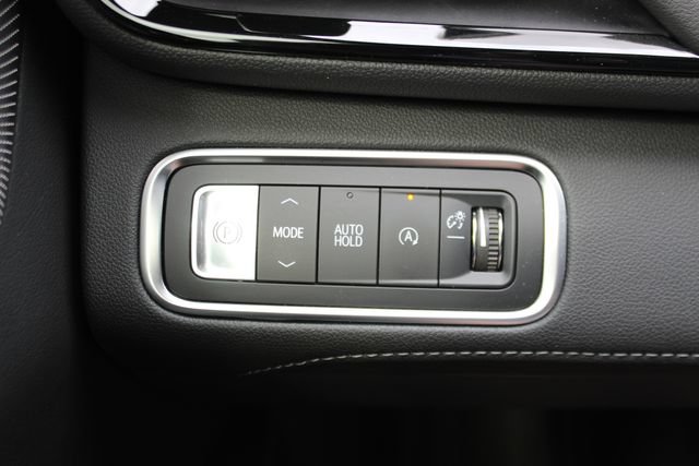 Used 2025 Buick Enclave Avenir w/ Trailering Package, 5000 lbs. FWD image 16