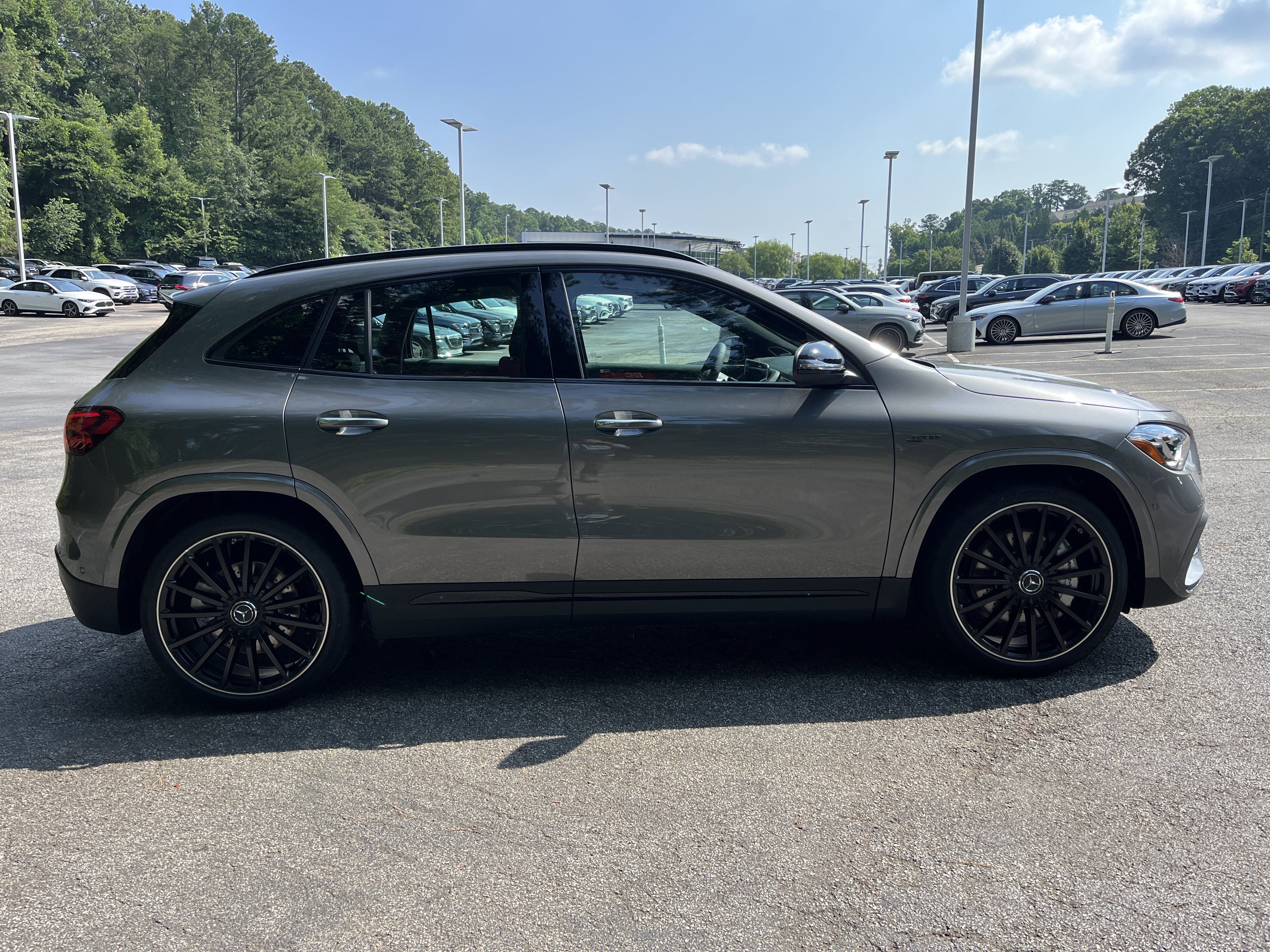 New 2026 Mercedes-Benz GLA 35 AMG 4MATIC image 6