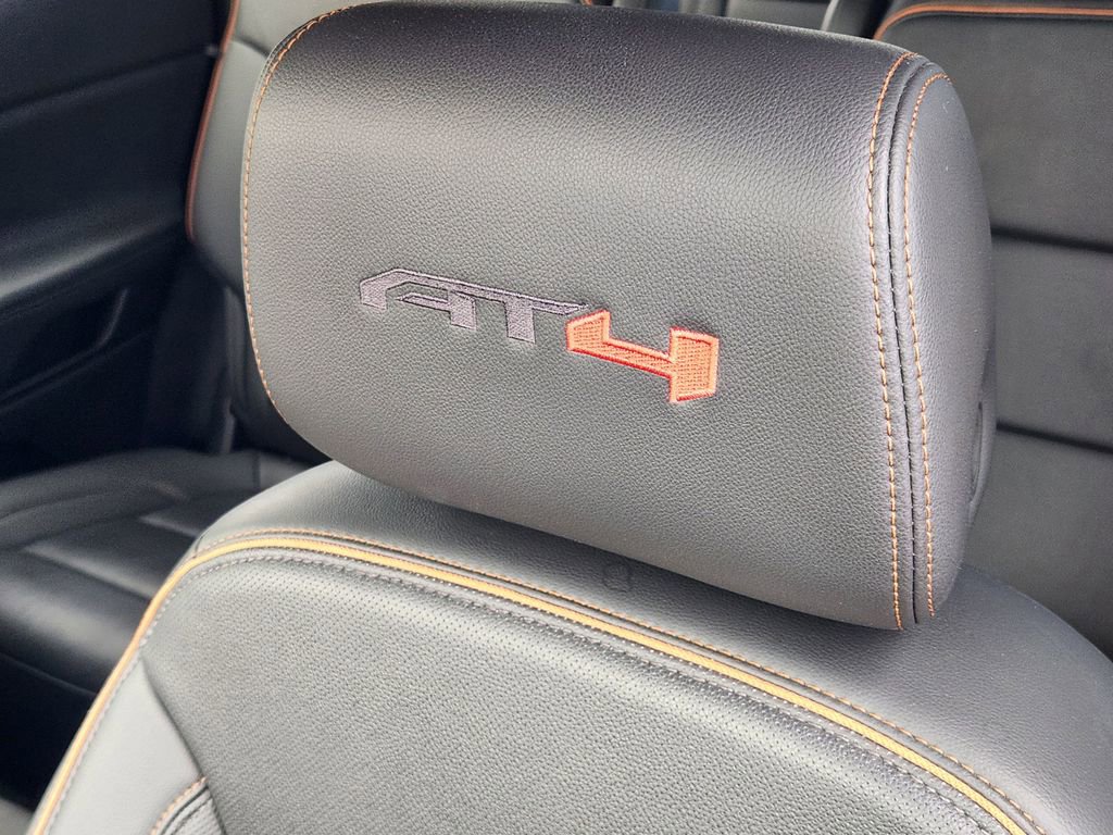 Used 2023 GMC Acadia AT4 w/ Technology Package image 14