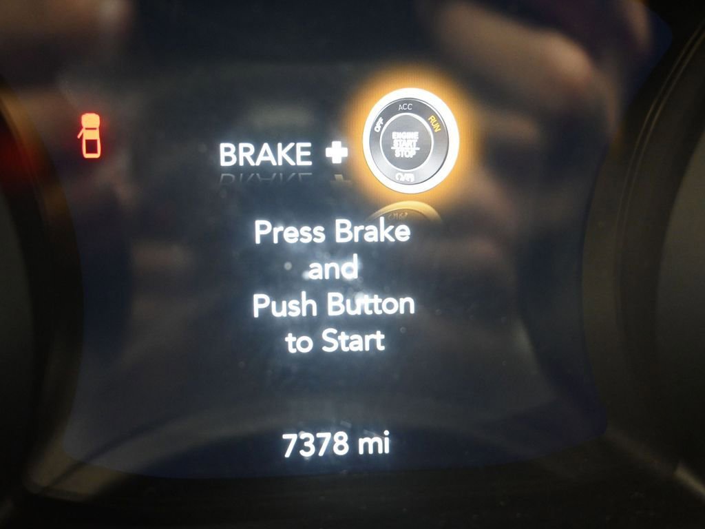 Used 2022 Jeep Gladiator Sport image 11