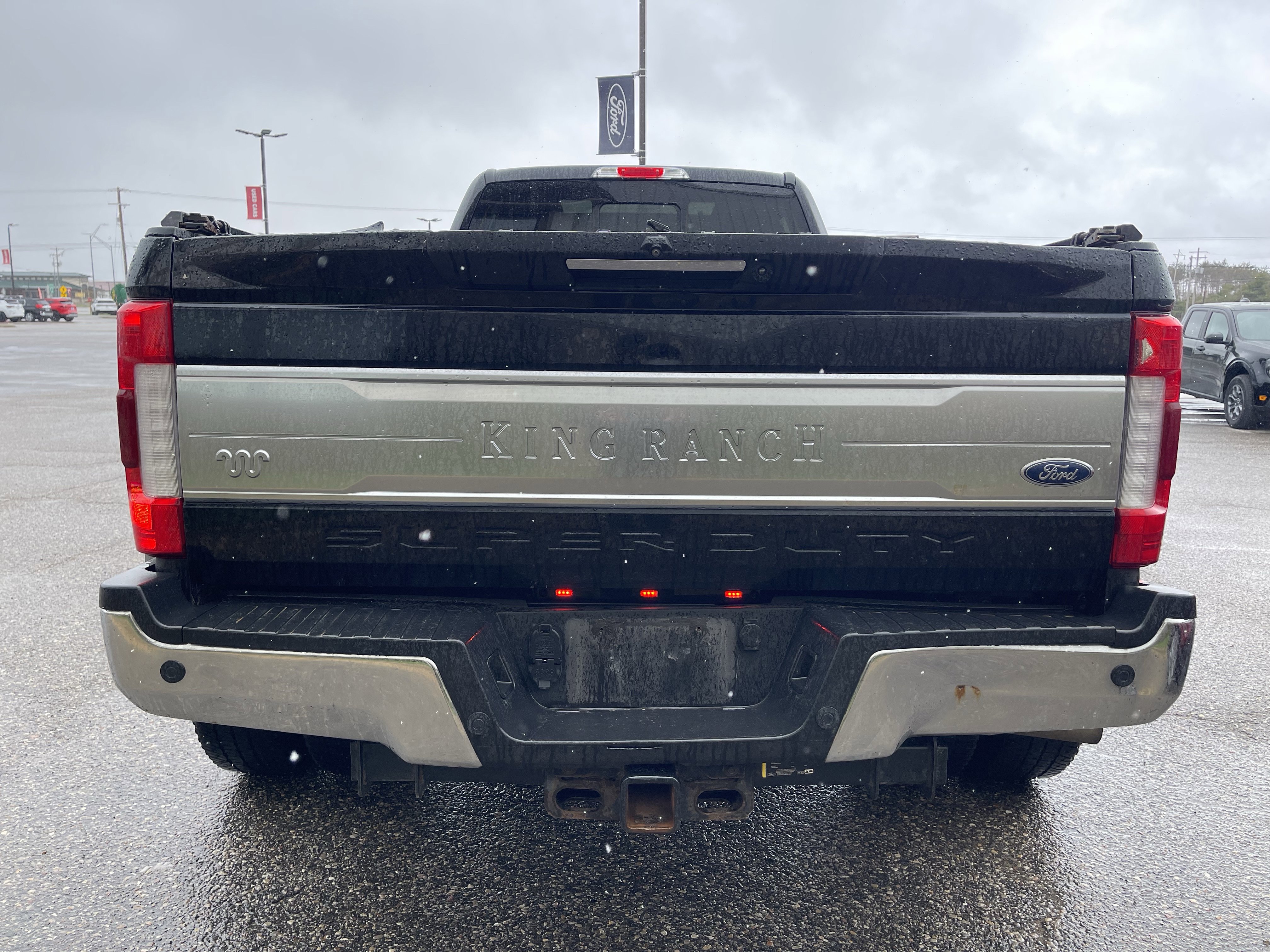 Used 2019 Ford F350 King Ranch w/ King Ranch Ultimate Package AWD/4WD image 3