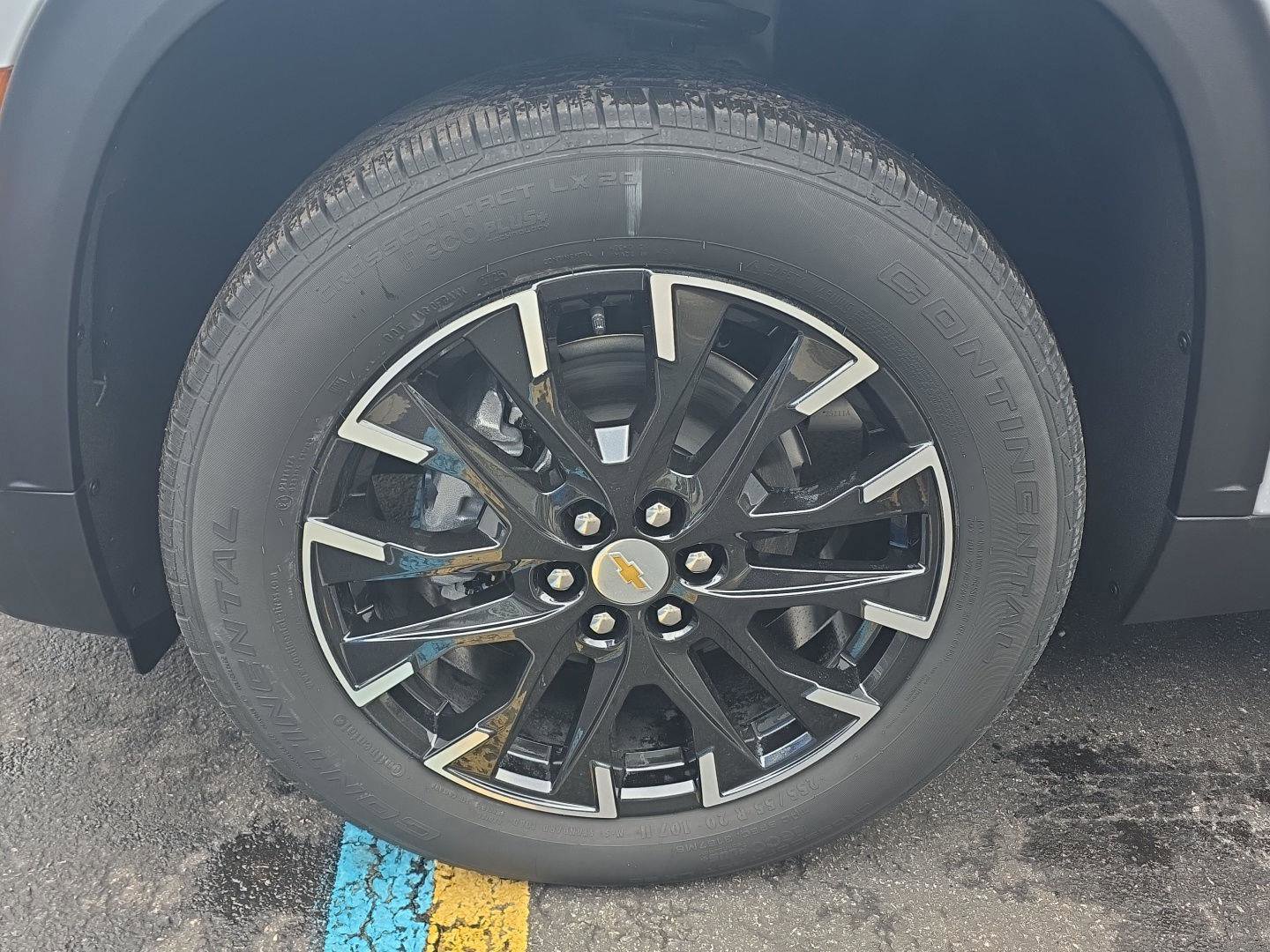 New 2026 Chevrolet Traverse LT w/ Sun and Wheel Package image 9