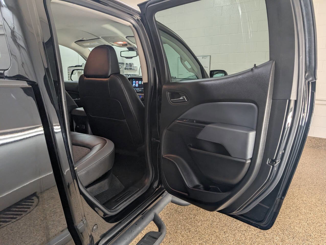 Used 2015 Chevrolet Colorado Z71 image 15