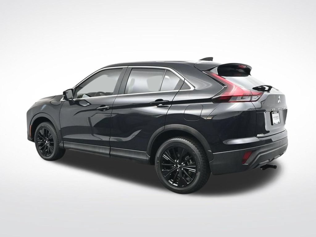 Used 2022 Mitsubishi Eclipse Cross LE AWD/4WD image 6