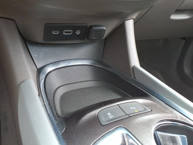 Used 2025 Chevrolet Malibu LT FWD image 18