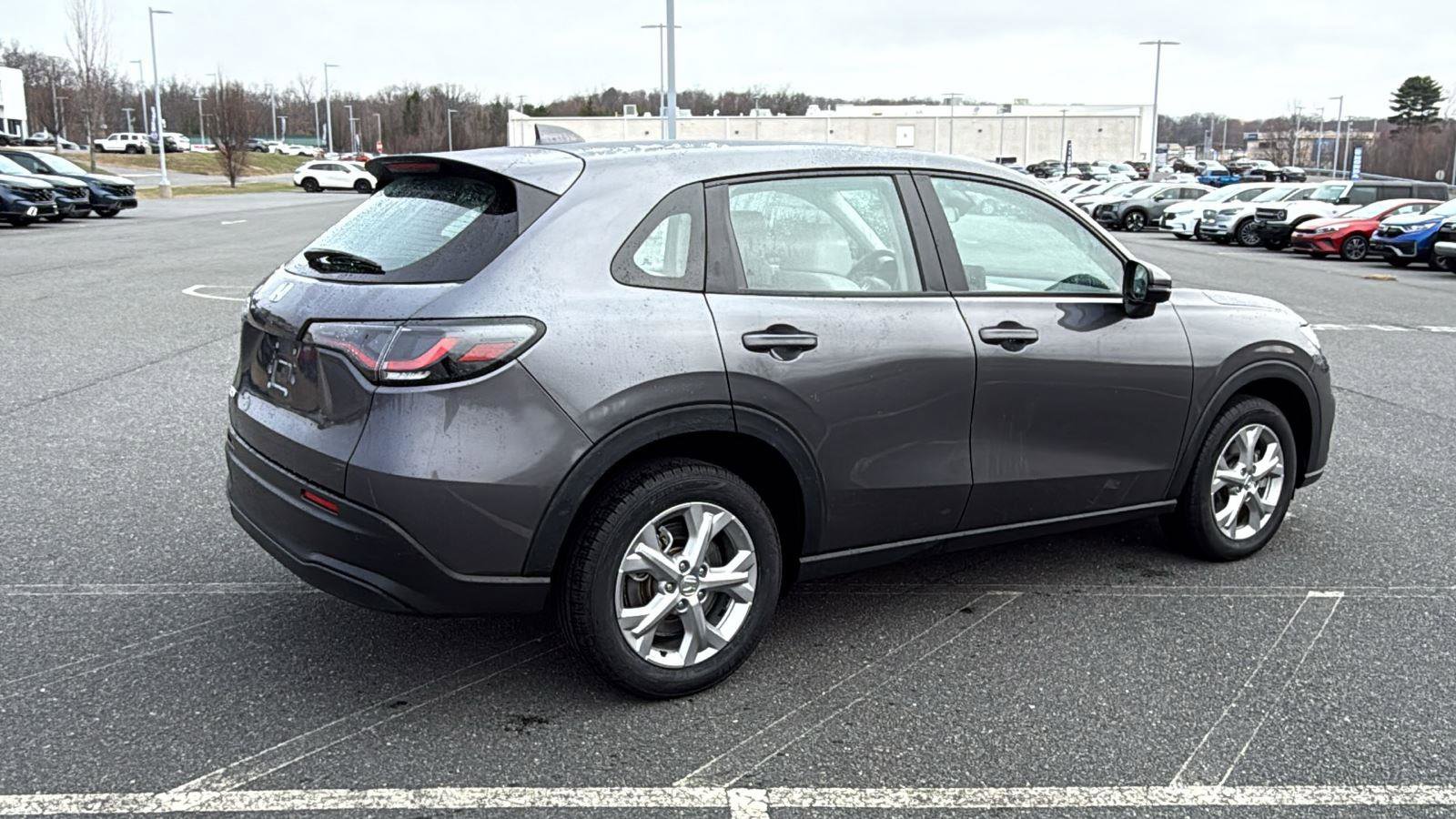 Certified 2023 Honda HR-V LX image 5