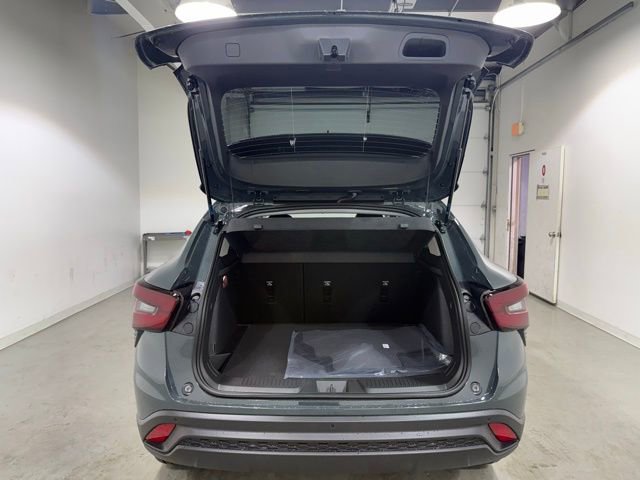 New 2026 Chevrolet Trax LT w/ Driver Confidence Package image 8
