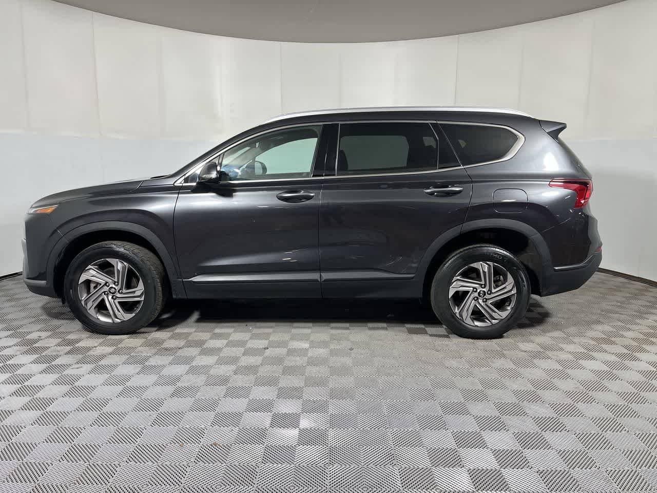 Used 2023 Hyundai Santa Fe SEL AWD/4WD image 5