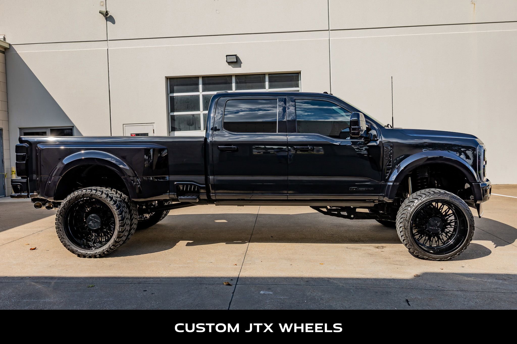 Used 2024 Ford F450 Limited AWD/4WD image 10