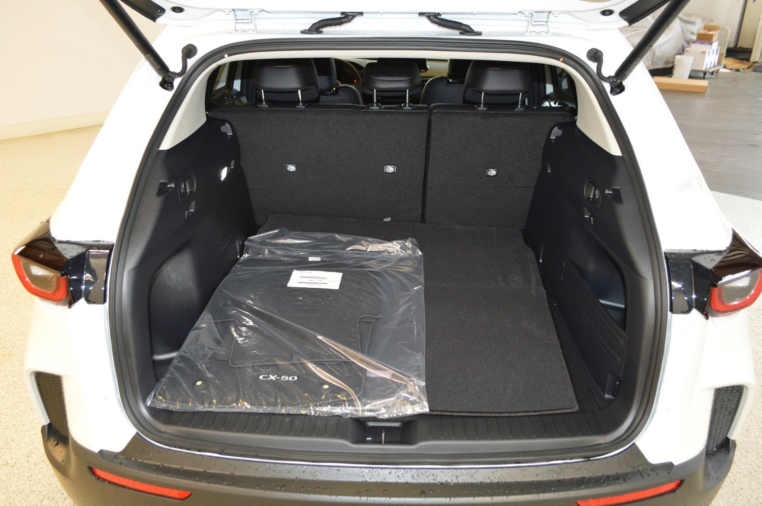 New 2025 MAZDA CX-50 2.5 Hybrid w/ Preferred Pkg image 13