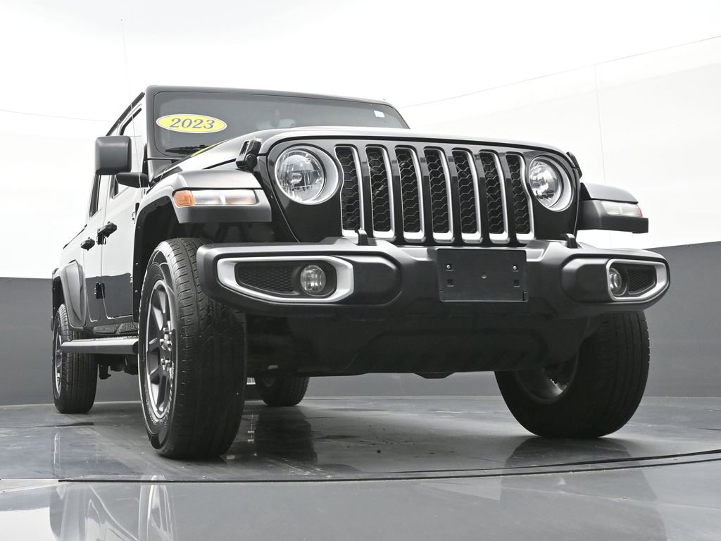 Used 2023 Jeep Gladiator Overland image 45