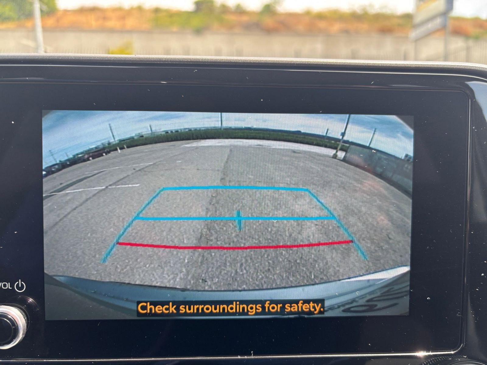 Used 2025 Toyota Highlander LE image 25