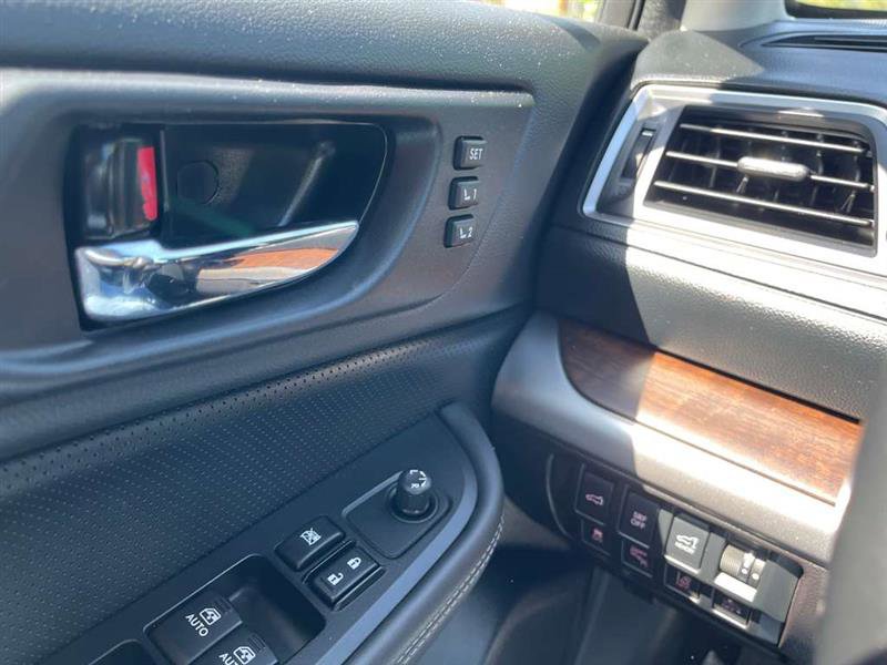 Used 2016 Subaru Outback 3.6R Limited AWD/4WD image 99
