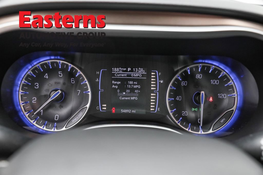 Used 2023 Chrysler Voyager LX FWD image 18