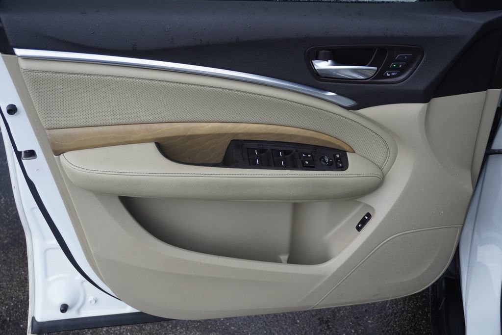 Used 2020 Acura MDX w/ Technology & Entertainment image 13