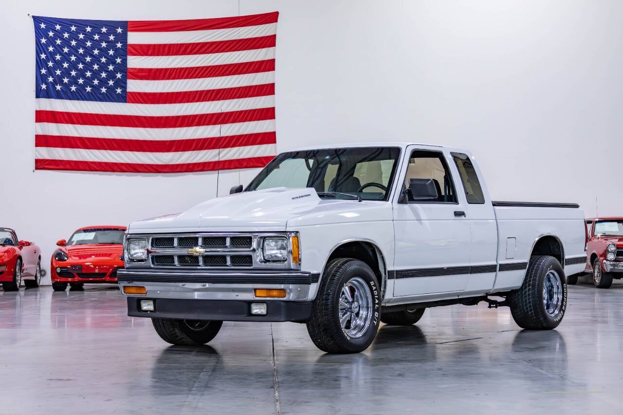 Used 1993 Chevrolet S10 Pickup 2WD Extended Cab image 3