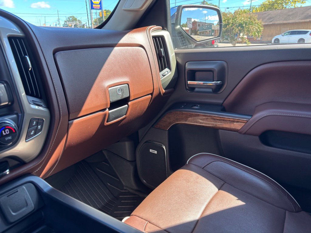 Used 2017 Chevrolet Silverado 1500 High Country w/ High Desert Package AWD/4WD image 37