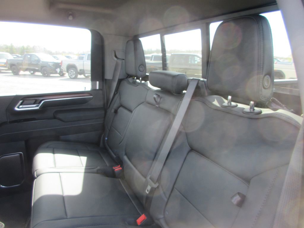 New 2026 GMC Sierra 3500 Denali w/ Denali Reserve Package image 14