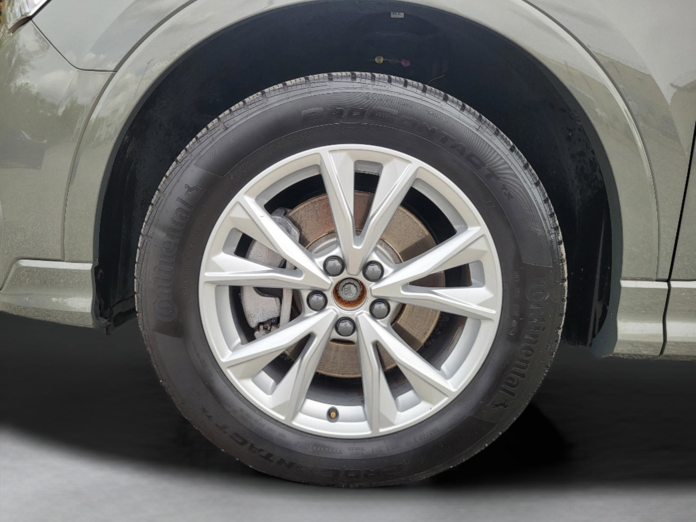 Used 2025 Audi Q3 2.0T Premium image 58