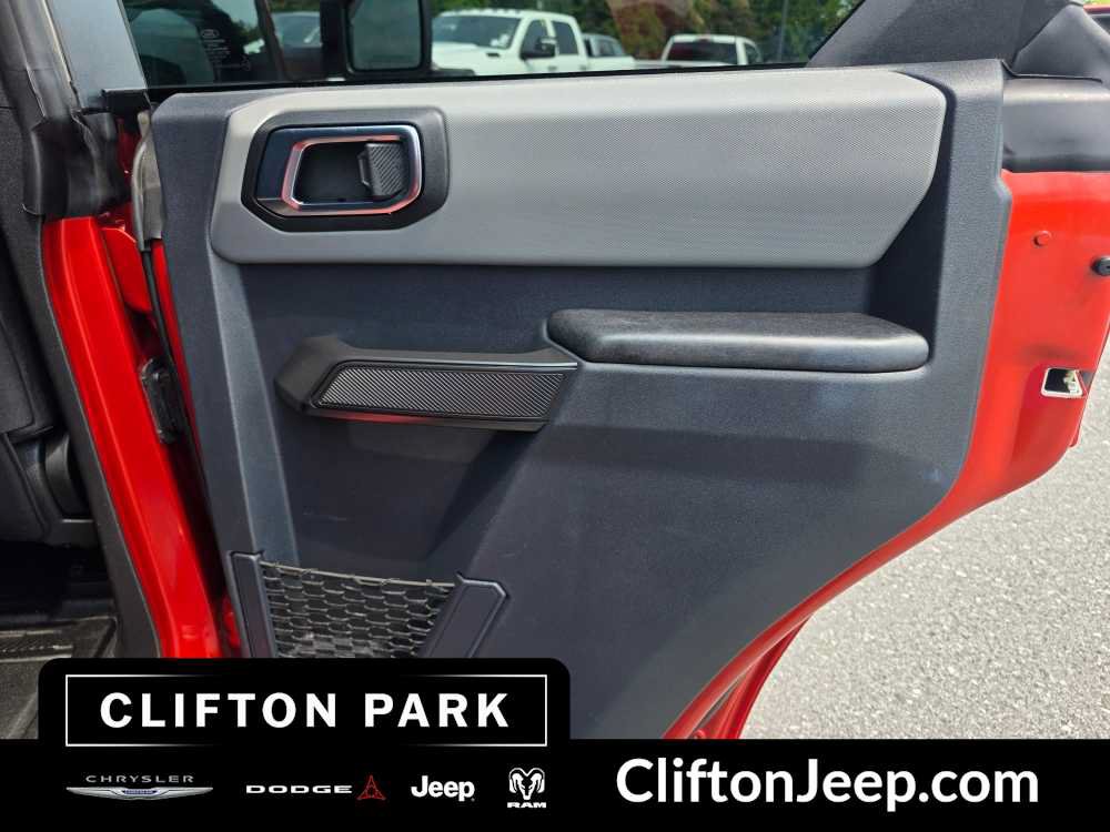 Used 2024 Ford Bronco Black Diamond AWD/4WD image 17