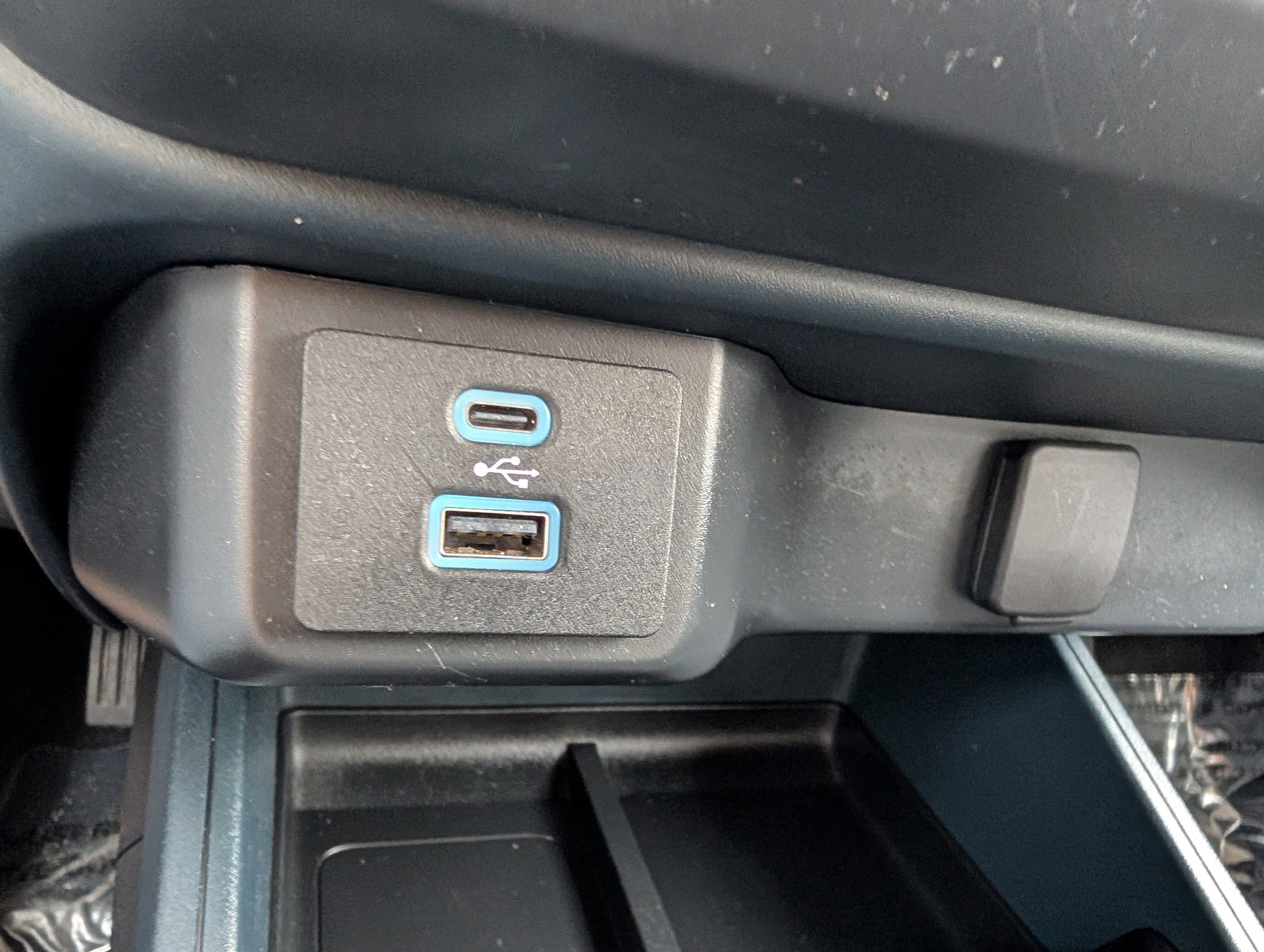 Used 2023 Ford Maverick Tremor w/ Tremor Off-Road Package image 30