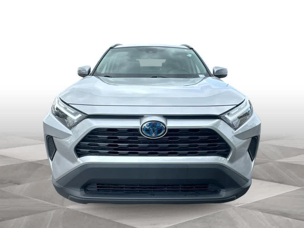 Used 2023 Toyota RAV4 LE AWD/4WD image 2
