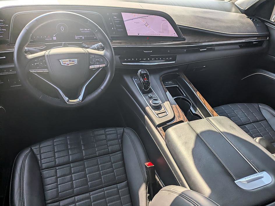 Certified 2024 Cadillac Escalade Premium Luxury Platinum image 33