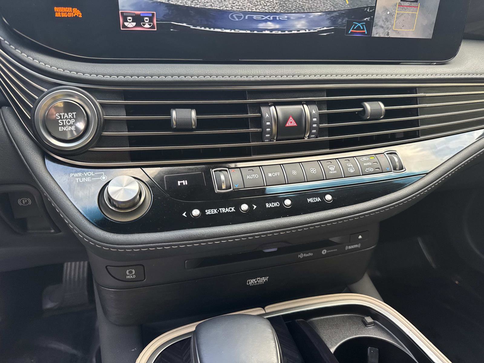 Used 2022 Lexus LS 500 w/ Interior Upgrade Package image 22