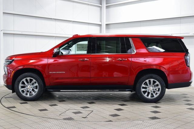 New 2025 Chevrolet Suburban Premier AWD/4WD image 4