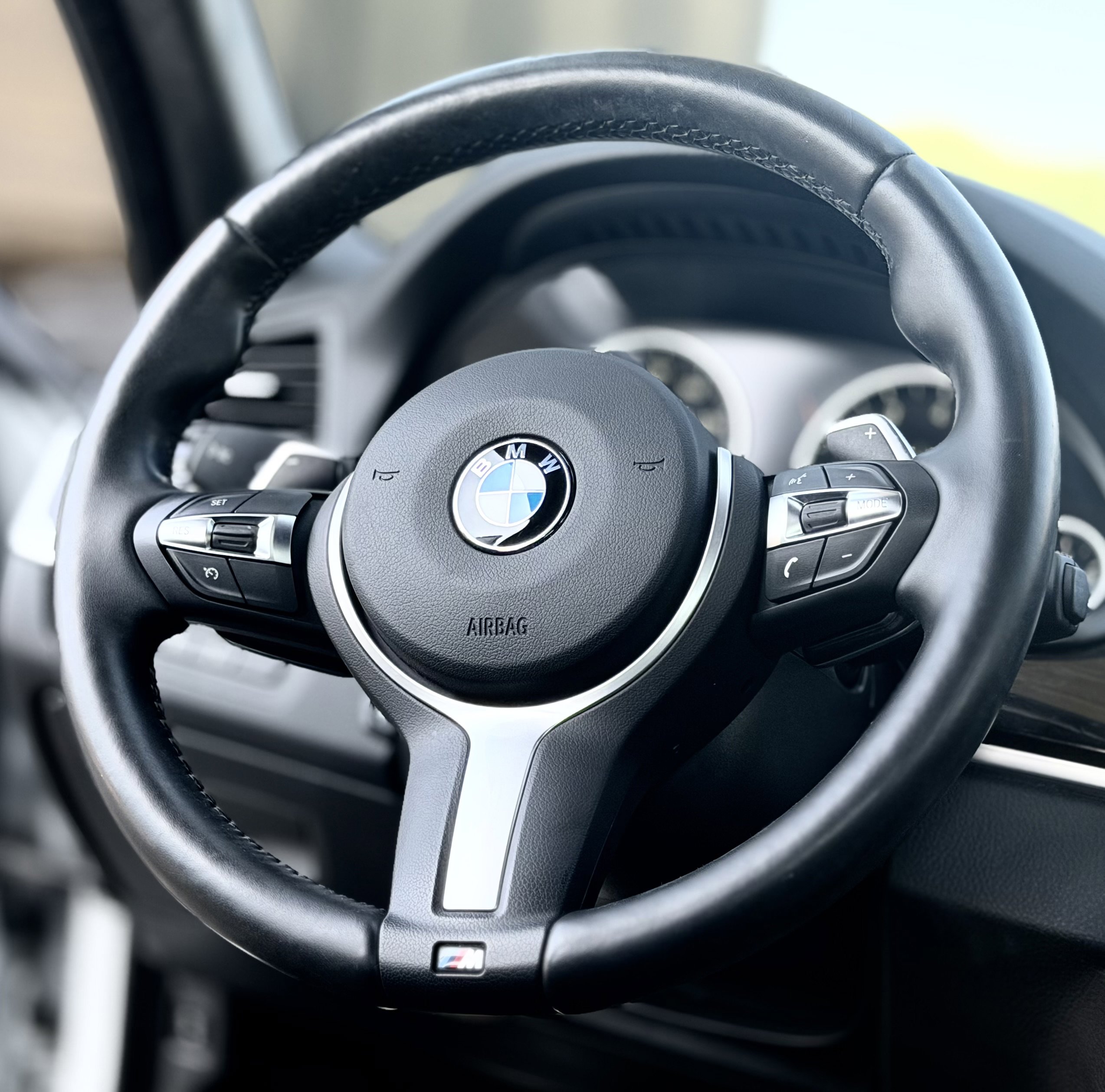 Used 2016 BMW 528i xDrive Sedan AWD/4WD image 25