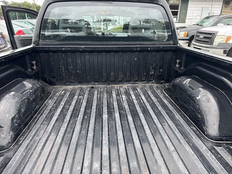 Used 2006 Mitsubishi Raider LS RWD image 15