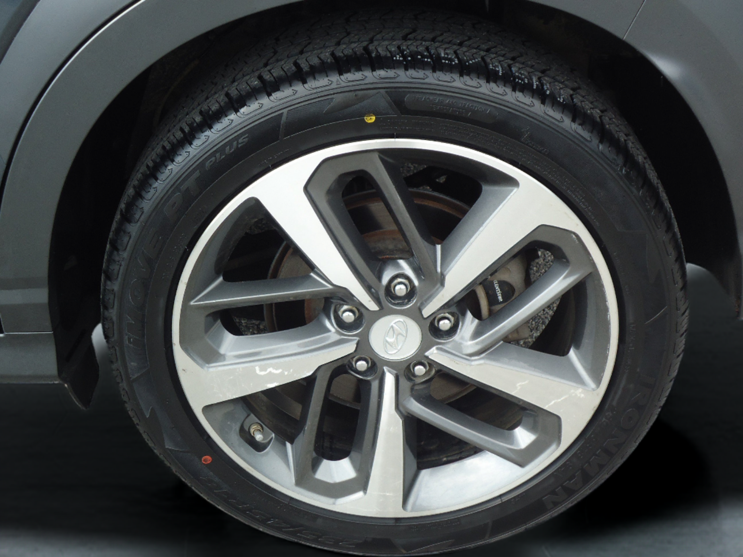 Used 2018 Hyundai Kona Limited AWD/4WD image 9
