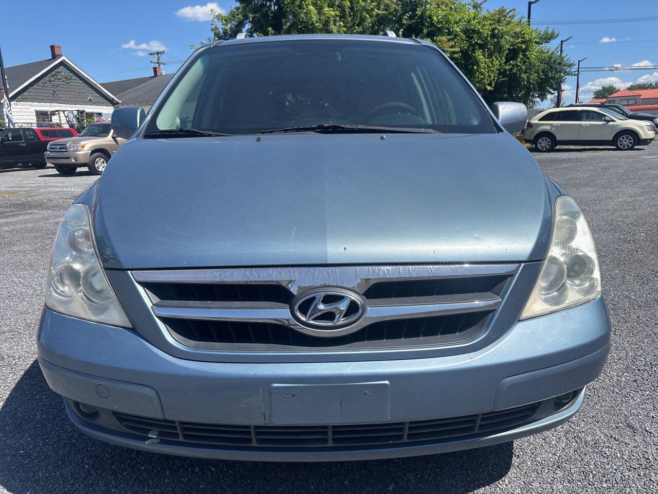 Used 2007 Hyundai Entourage Limited FWD image 2