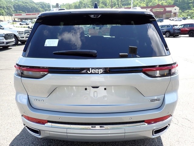 New 2025 Jeep Grand Cherokee Overland w/ Adv Protech Group III image 4