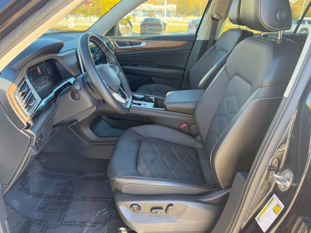 Used 2024 Volkswagen Atlas SE image 9