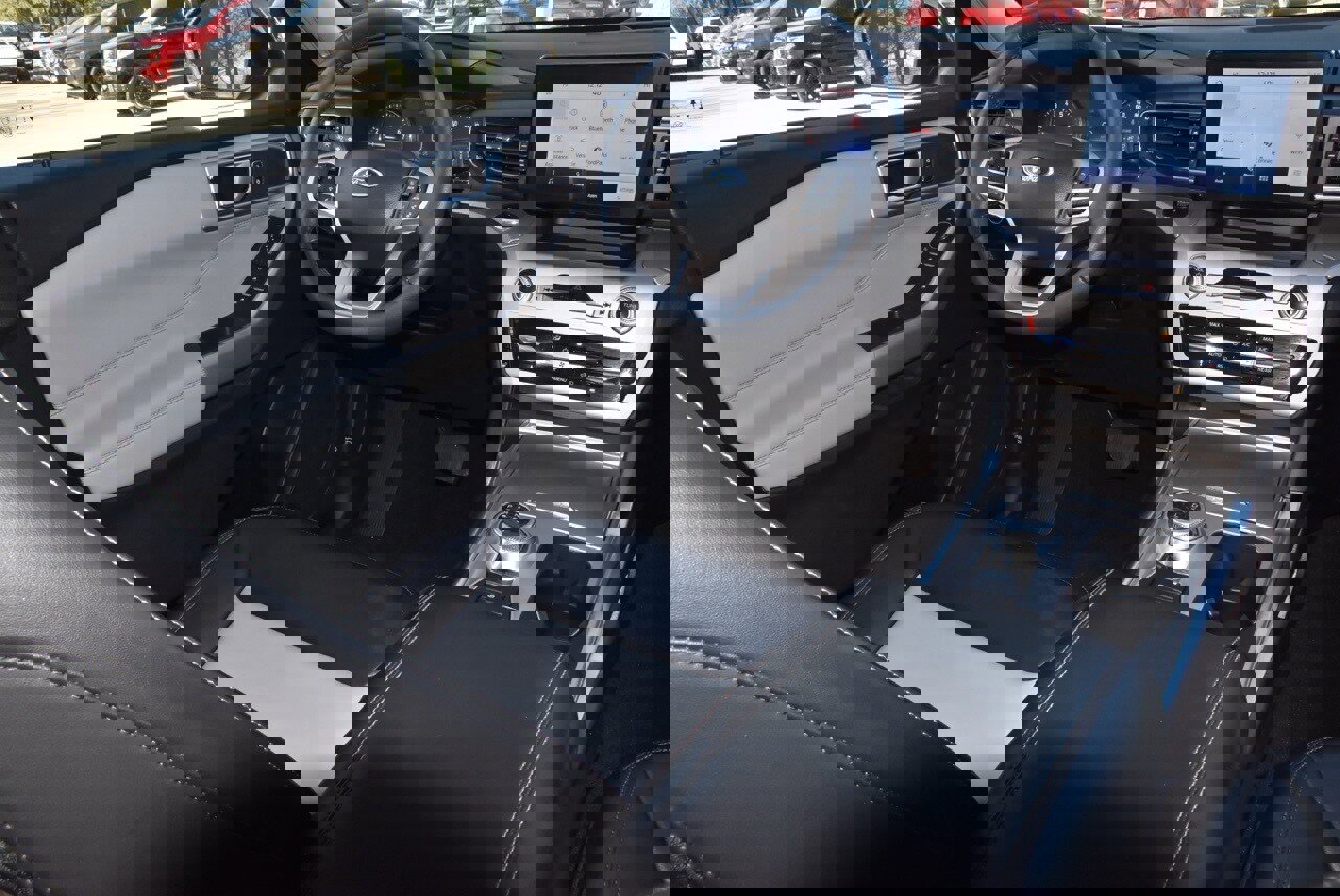 Used 2023 Ford Explorer XLT w/ Equipment Group 202A image 16